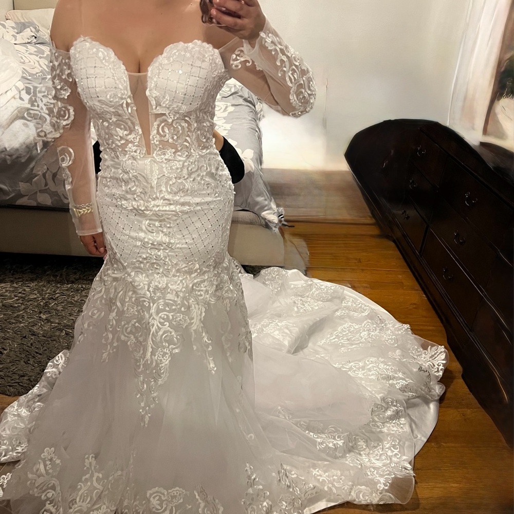 Elegant new White Lace Gown